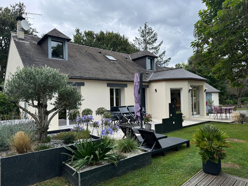 Achat maison à vendre 4 chambres 150 m² - Sceaux-d'Anjou