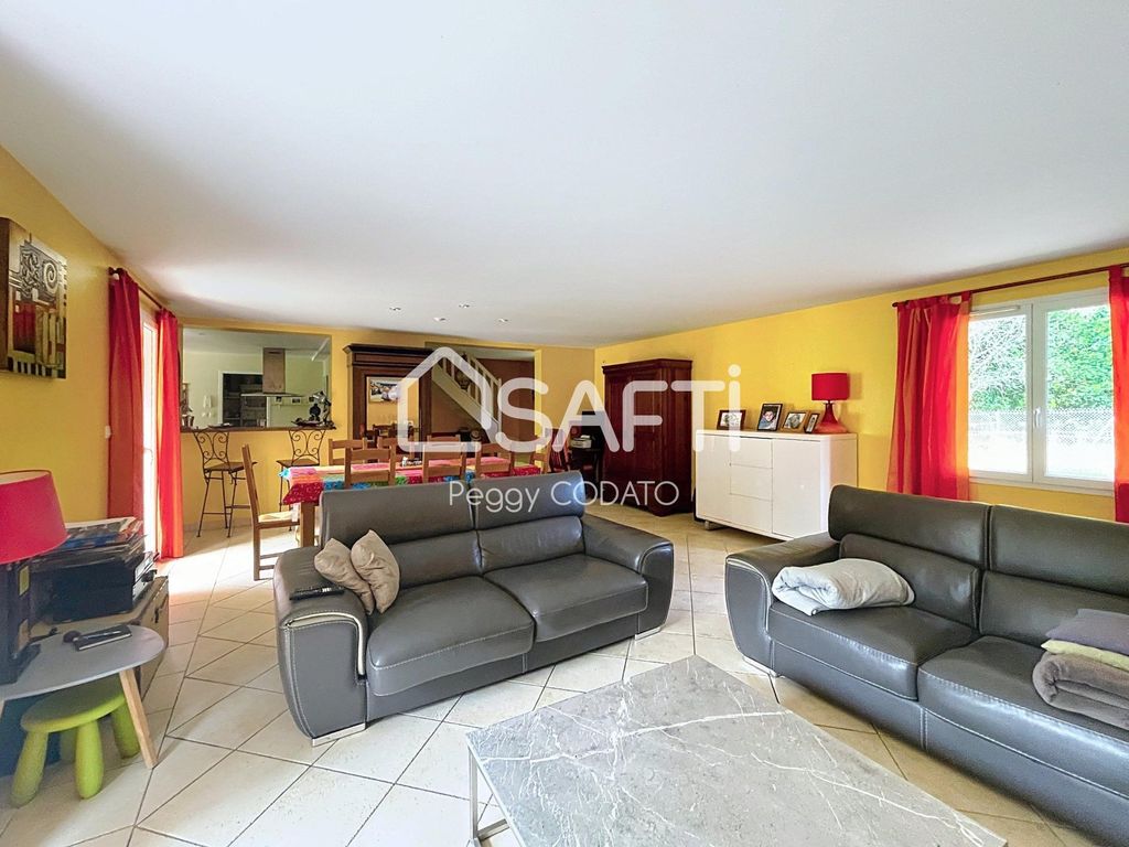 Achat maison à vendre 4 chambres 157 m² - Bessens