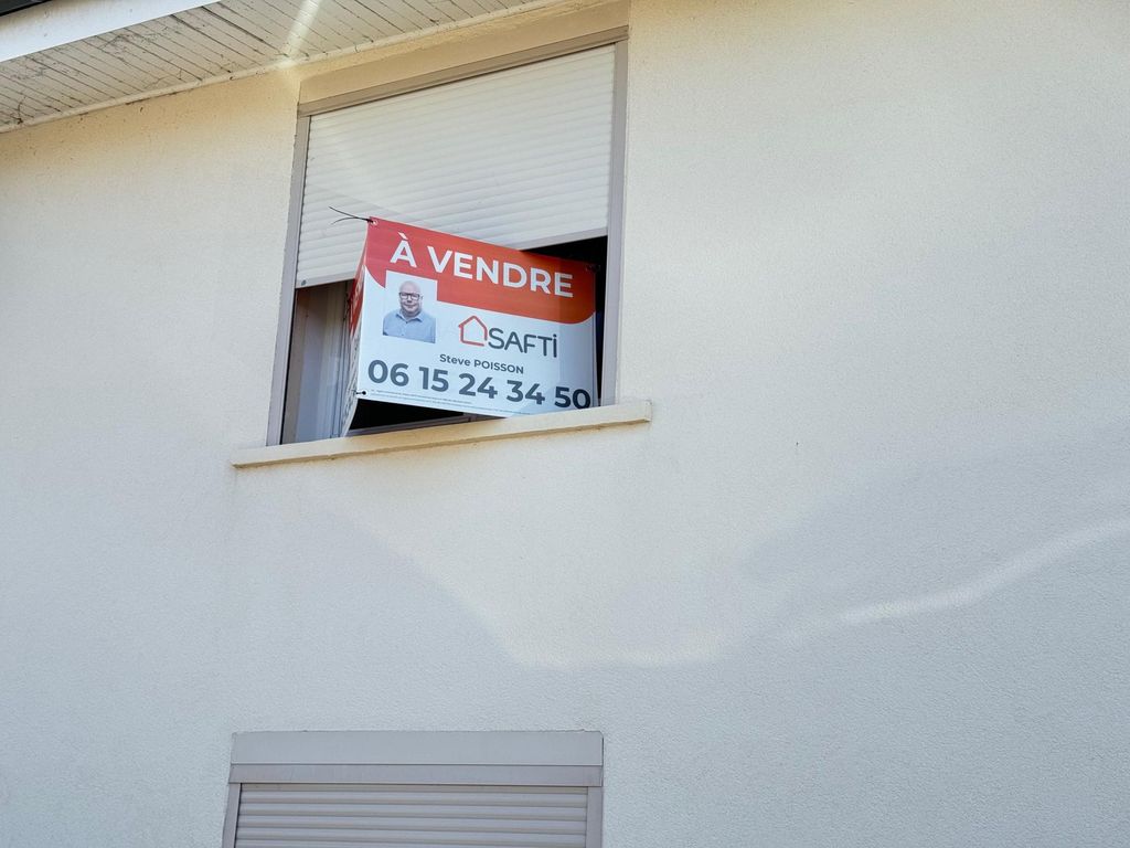 Achat maison à vendre 3 chambres 180 m² - Ferrières