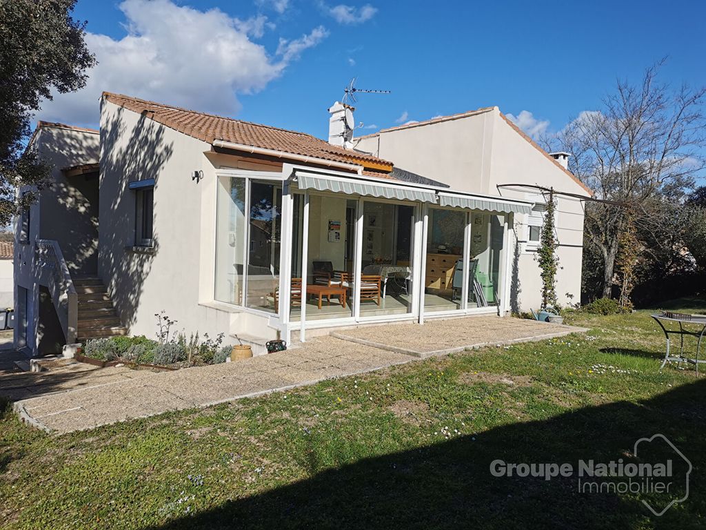 Achat maison à vendre 3 chambres 107 m² - Rochefort-du-Gard