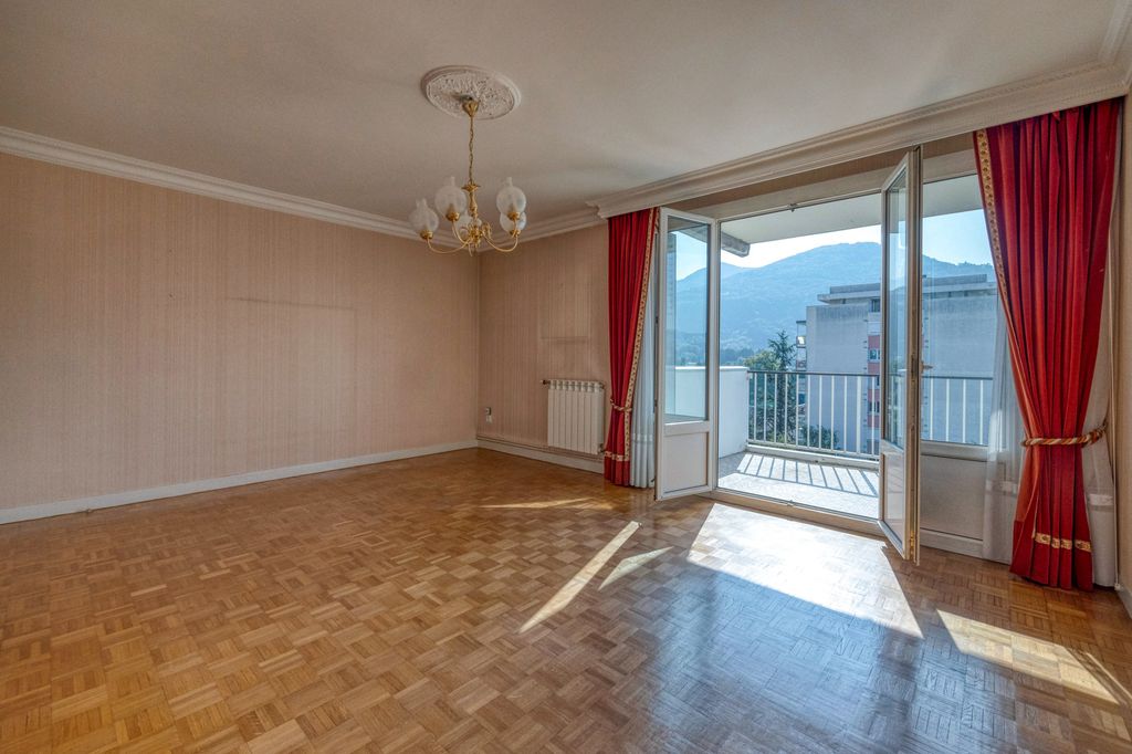 Achat appartement à vendre 4 pièces 86 m² - Saint-Martin-d'Hères