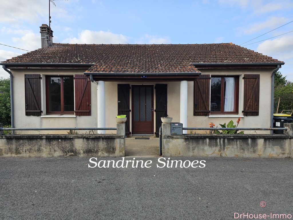 Achat maison à vendre 2 chambres 74 m² - Montmorillon