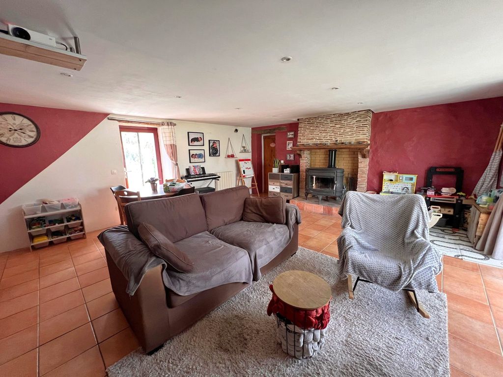 Achat maison à vendre 4 chambres 143 m² - Corcoué-sur-Logne