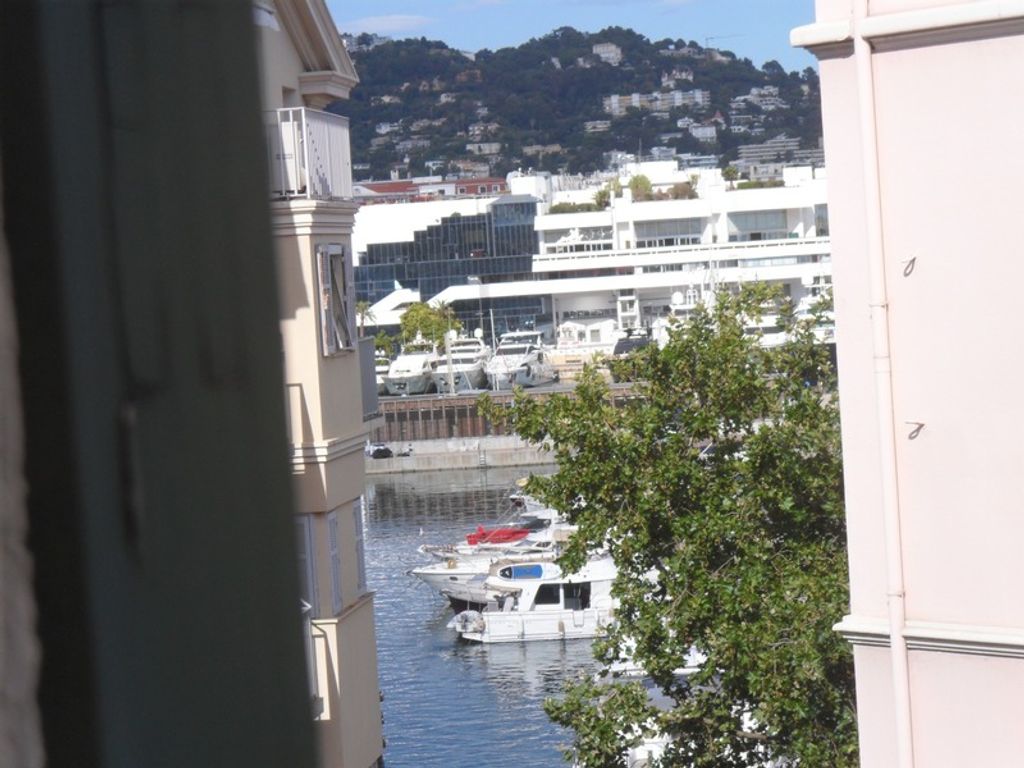 Achat appartement à vendre 2 pièces 48 m² - Cannes