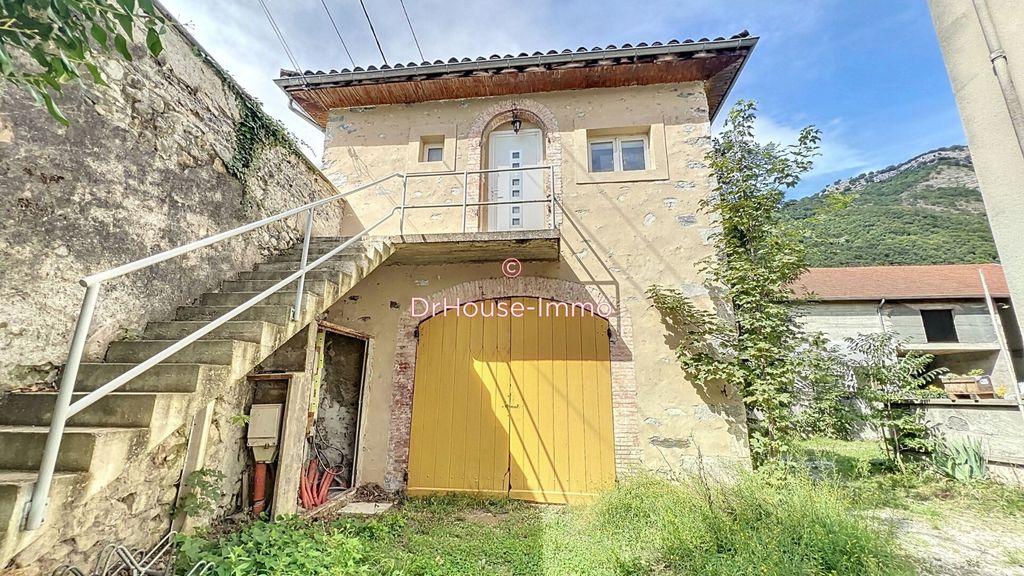 Achat maison à vendre 2 chambres 58 m² - Vif