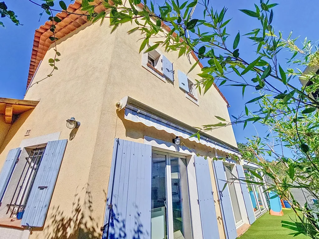 Achat maison à vendre 4 chambres 152 m² - Cannes