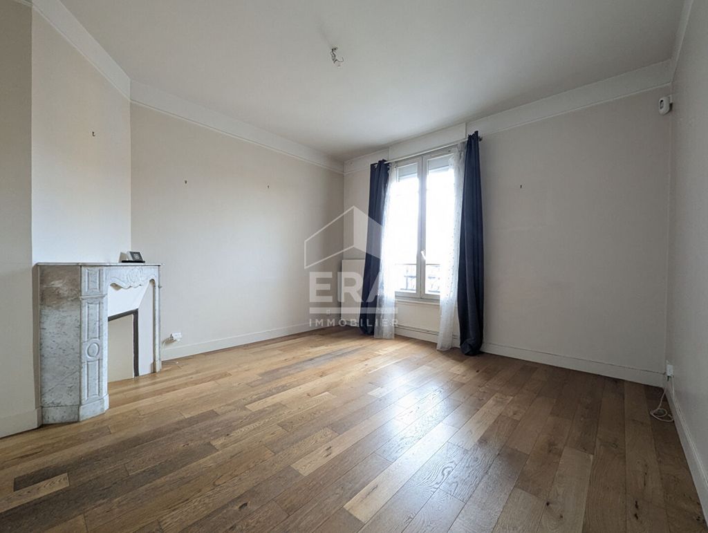 Achat appartement à vendre 2 pièces 45 m² - Fontenay-sous-Bois