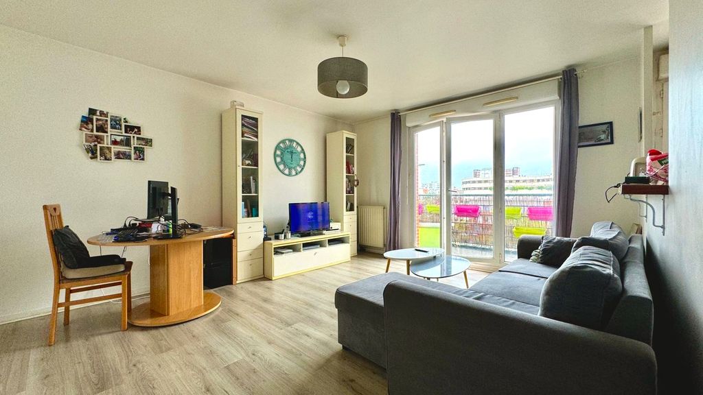 Achat appartement à vendre 3 pièces 59 m² - Évry