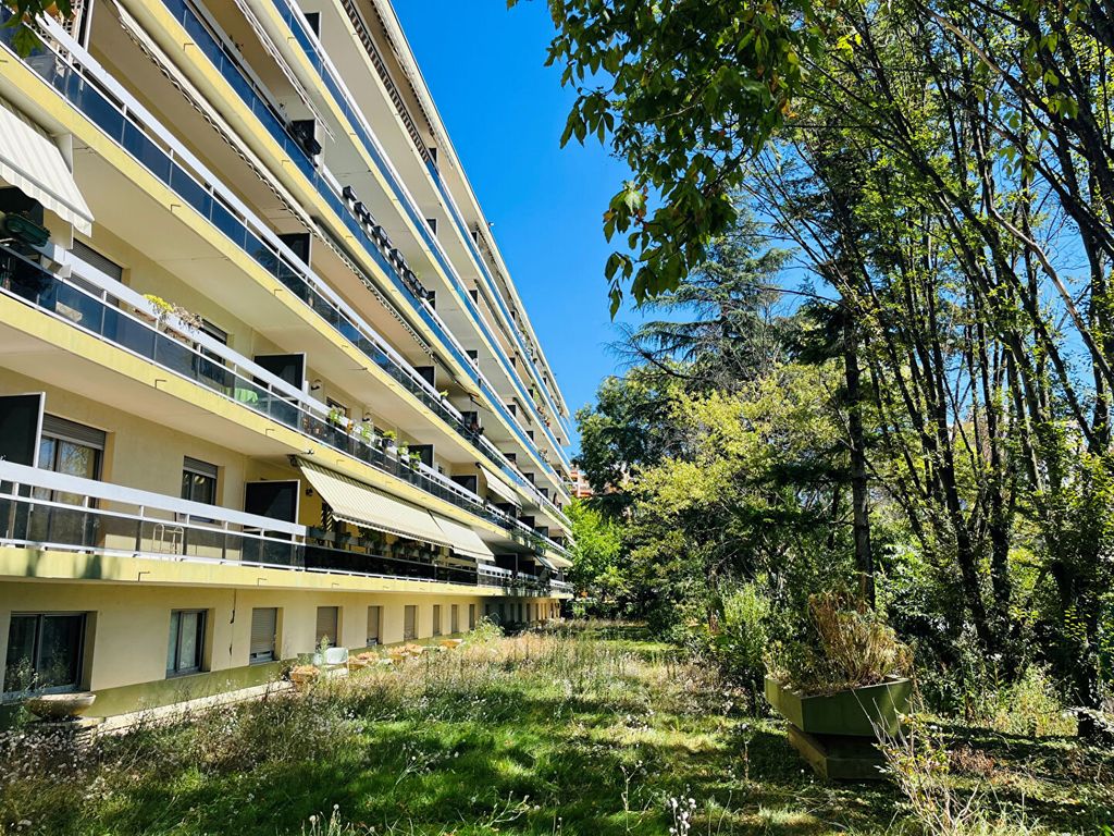 Achat appartement à vendre 4 pièces 85 m² - Villeurbanne