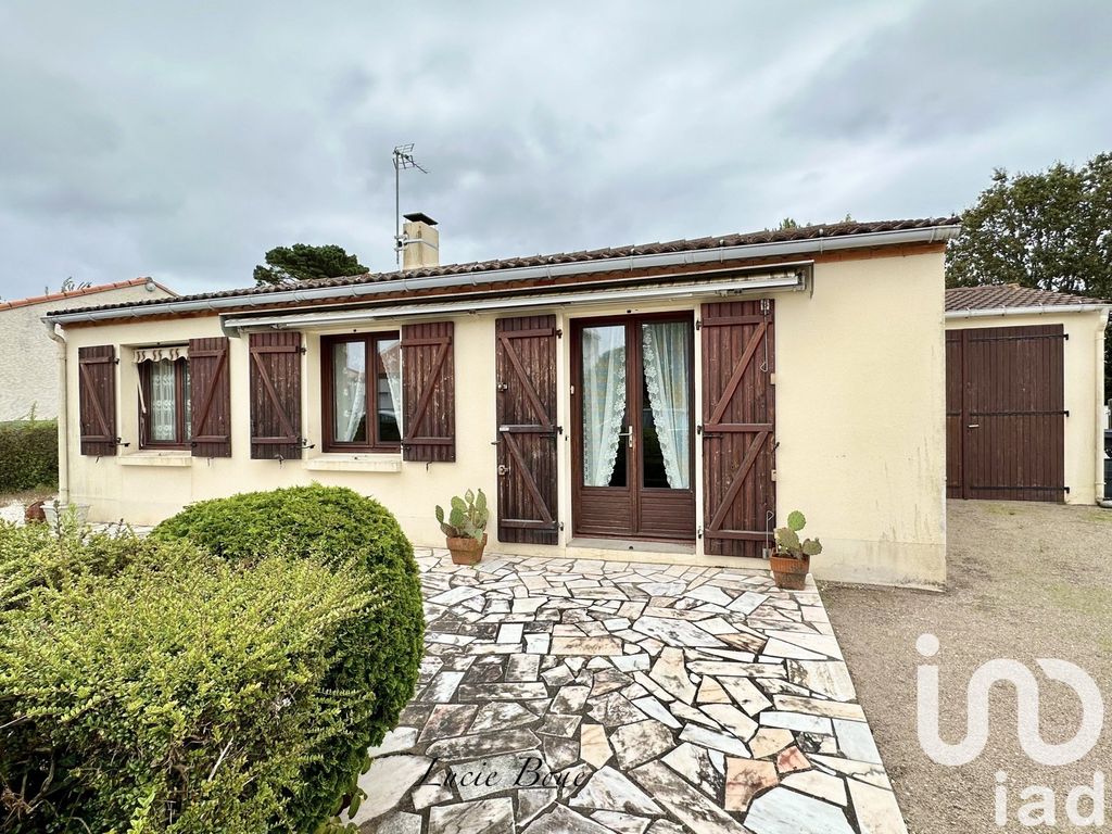 Achat maison à vendre 1 chambre 70 m² - Les Moutiers-en-Retz