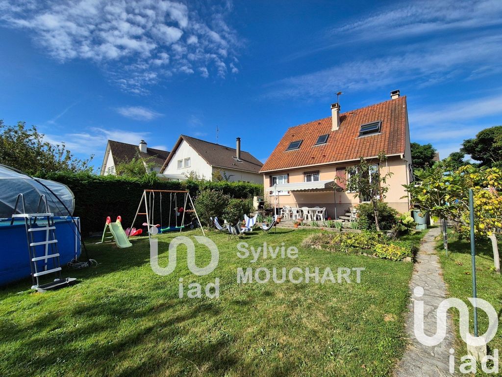 Achat maison à vendre 4 chambres 135 m² - Maurepas