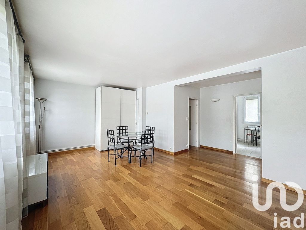 Achat appartement à vendre 4 pièces 64 m² - Le Mesnil-le-Roi