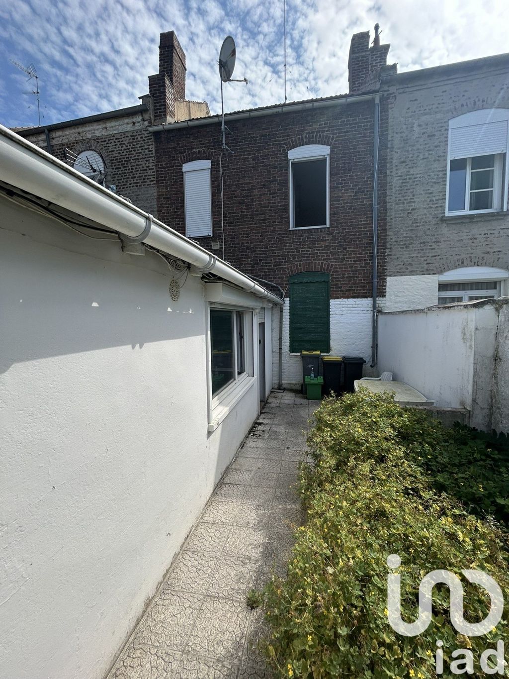 Achat maison à vendre 2 chambres 96 m² - Cambrai