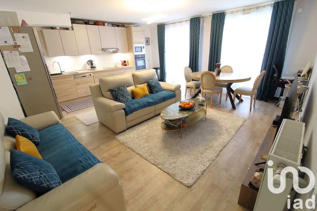 Achat appartement à vendre 4 pièces 85 m² - Choisy-le-Roi