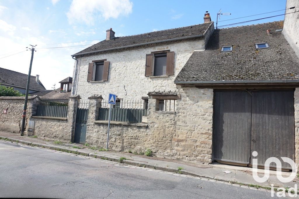 Achat maison à vendre 3 chambres 140 m² - Tousson