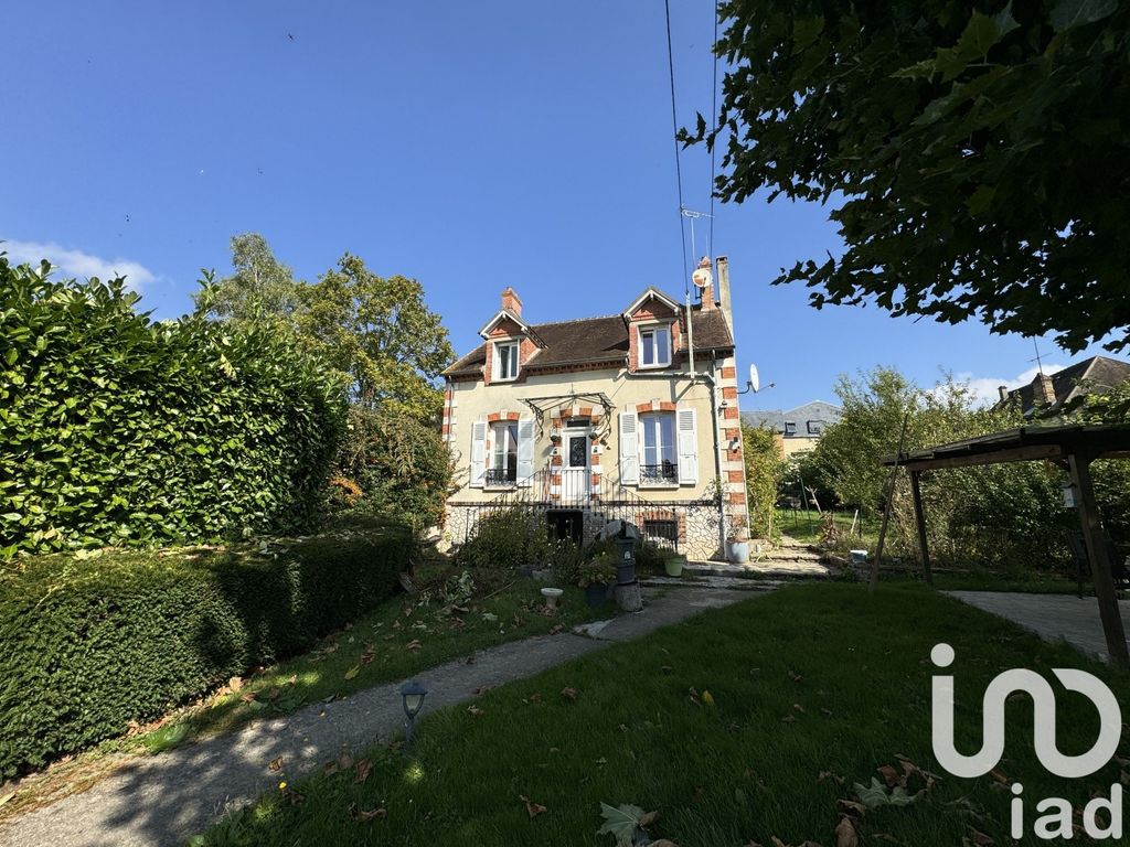 Achat maison à vendre 4 chambres 145 m² - Lorrez-le-Bocage-Préaux