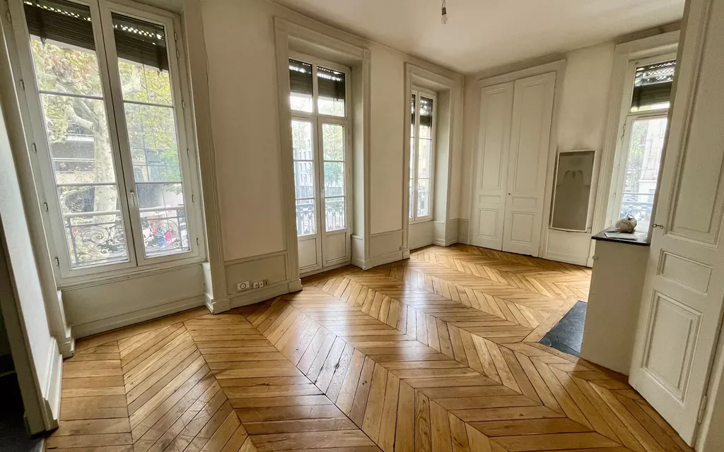 Achat appartement à vendre 2 pièces 54 m² - Lyon 2ème arrondissement