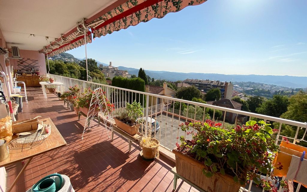 Achat appartement à vendre 6 pièces 134 m² - Grasse