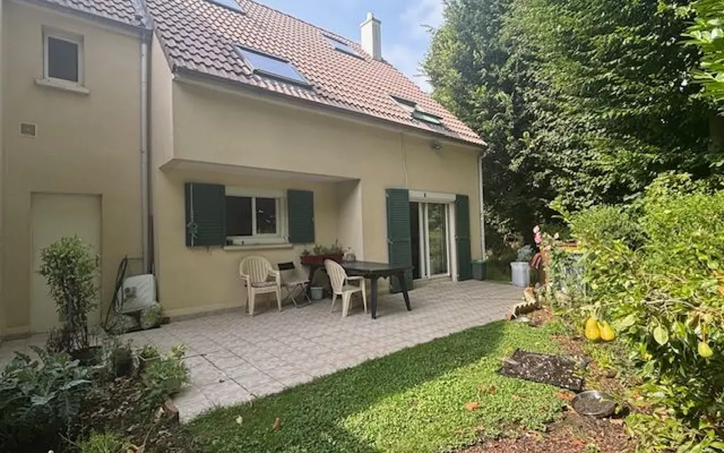 Achat maison à vendre 5 chambres 124 m² - Émerainville