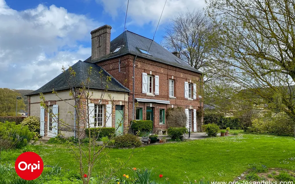 Achat maison à vendre 5 chambres 195 m² - La Neuville-Chant-d'Oisel