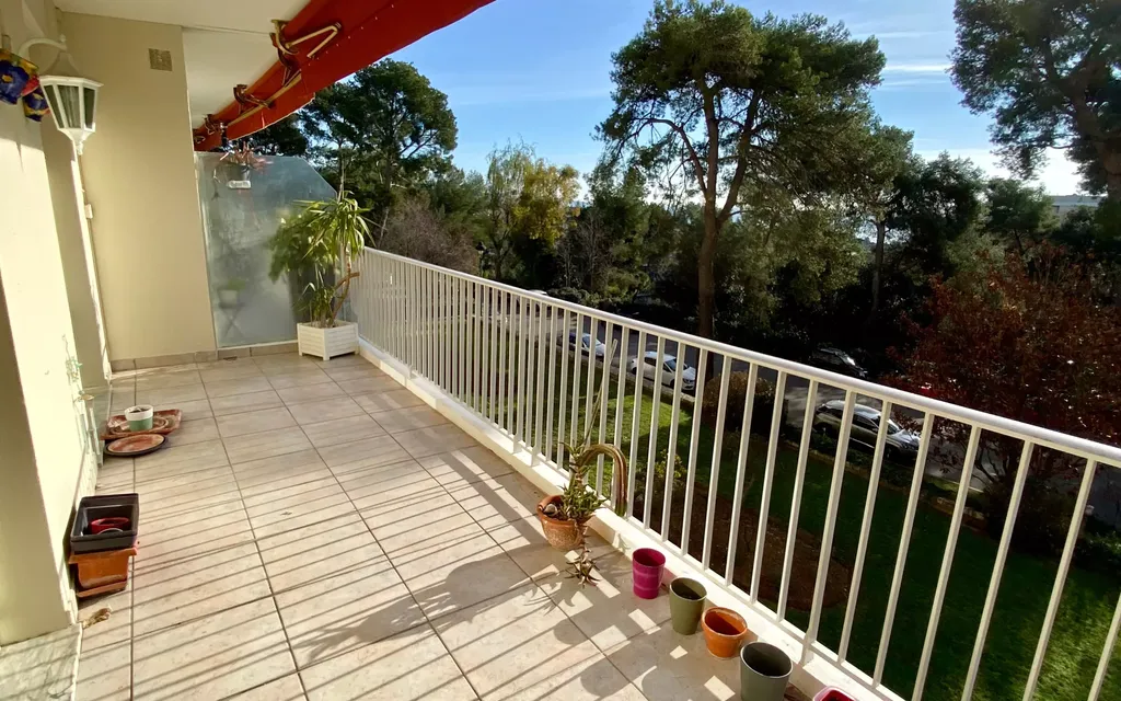 Achat appartement à vendre 3 pièces 74 m² - Cagnes-sur-Mer