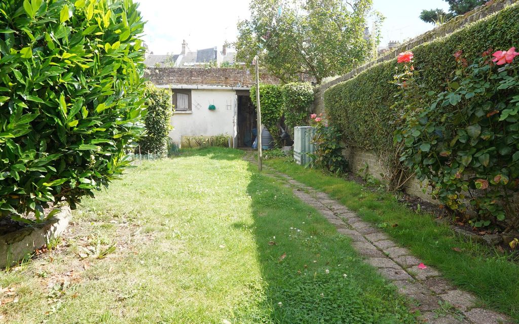 Achat maison à vendre 4 chambres 99 m² - Amiens