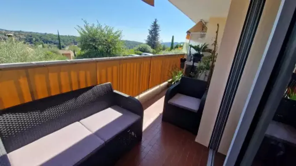 Achat appartement à vendre 4 pièces 75 m² - Grasse