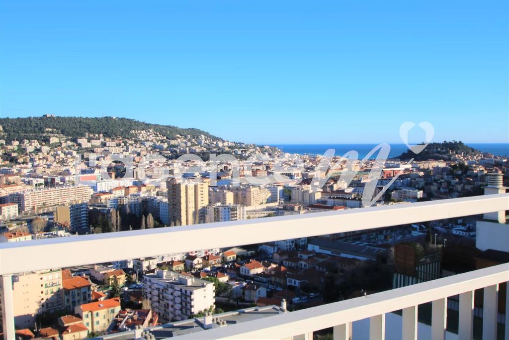 Achat appartement à vendre 4 pièces 133 m² - Nice