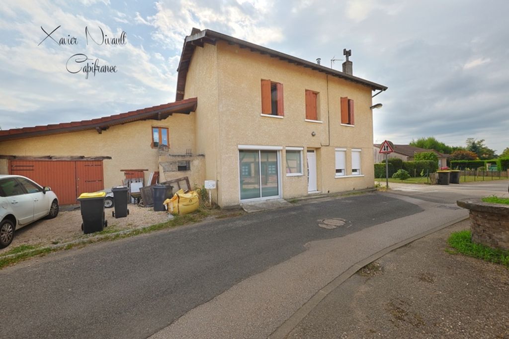 Achat maison à vendre 6 chambres 165 m² - Attignat