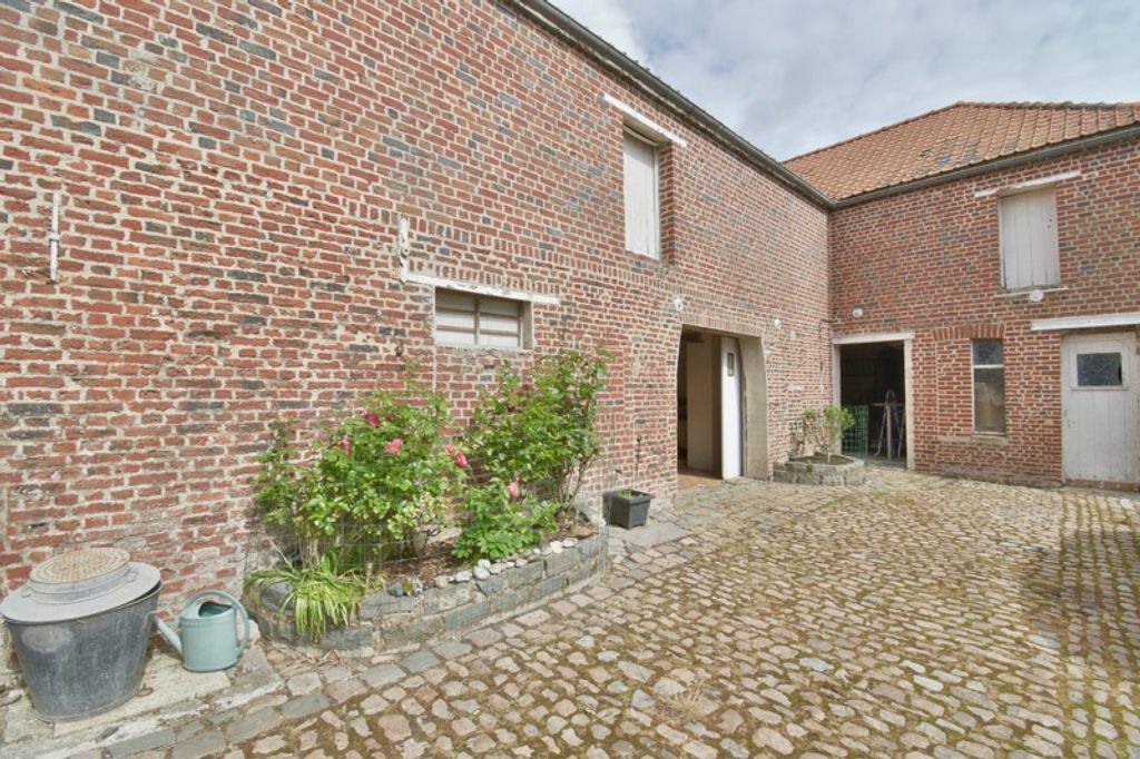 Achat maison à vendre 3 chambres 240 m² - Mérignies