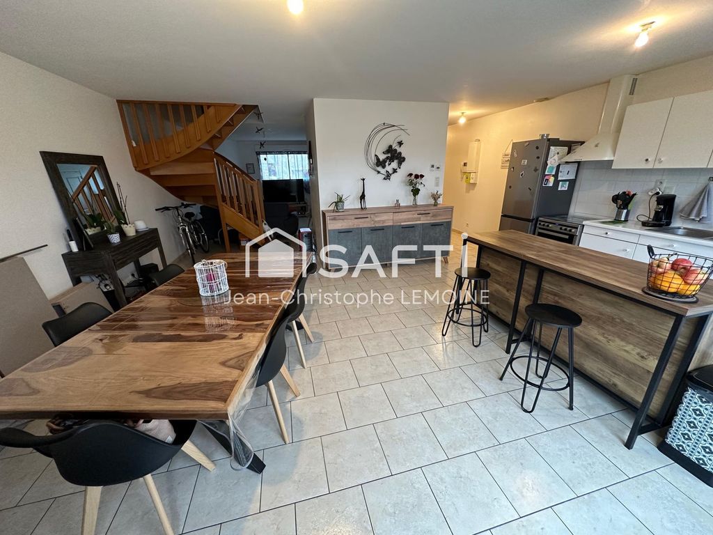 Achat appartement à vendre 5 pièces 117 m² - Château-Gontier