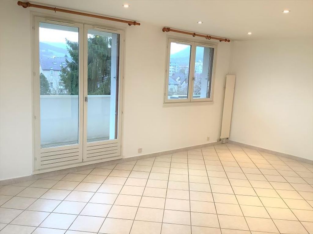 Achat appartement à vendre 3 pièces 77 m² - La Motte-Servolex