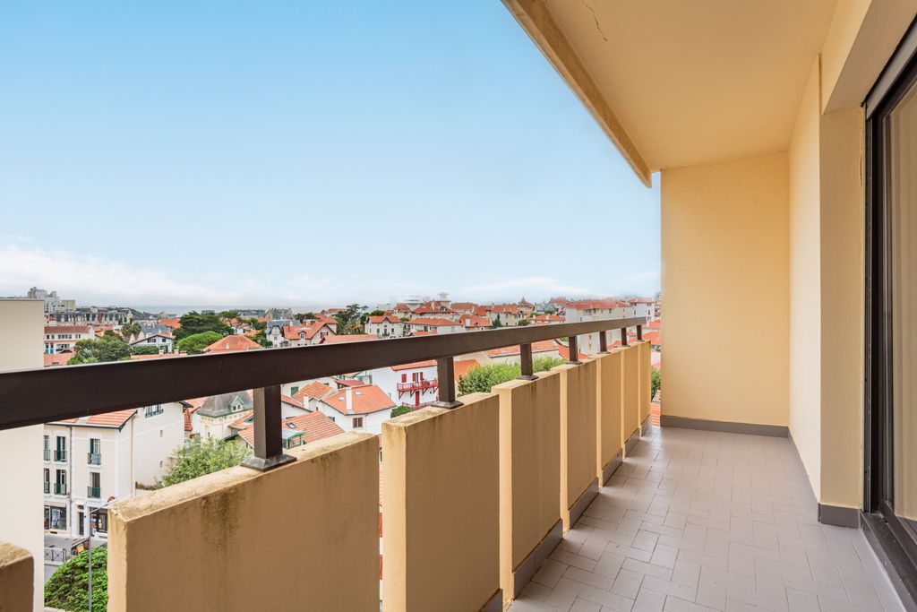 Achat appartement à vendre 3 pièces 73 m² - Biarritz