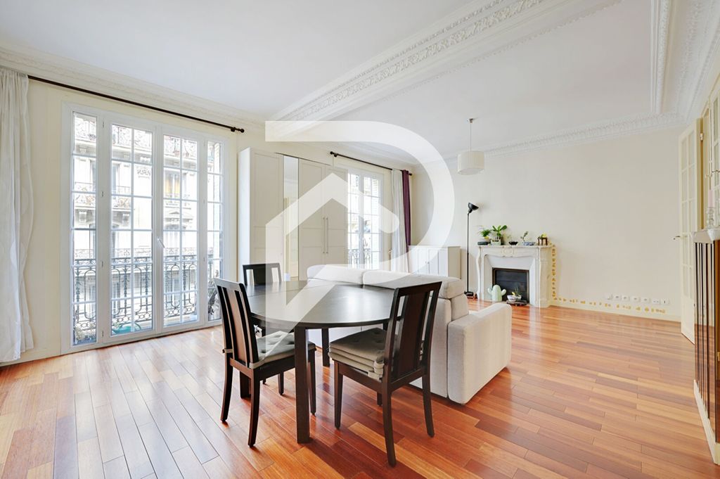 Achat appartement à vendre 3 pièces 81 m² - Paris 10ème arrondissement