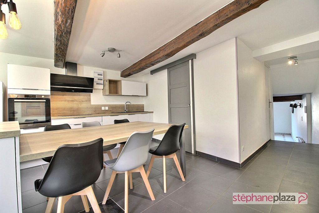 Achat maison à vendre 2 chambres 112 m² - Bellegarde-en-Forez