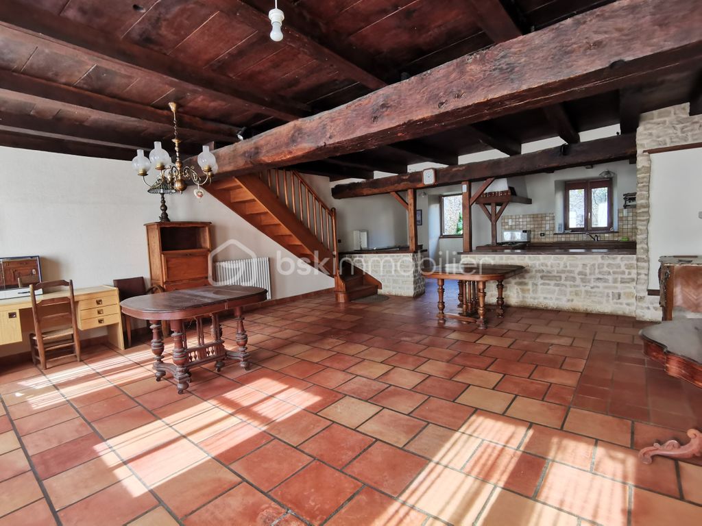 Achat maison à vendre 3 chambres 136 m² - Jazeneuil