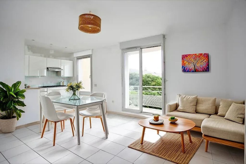 Achat appartement à vendre 3 pièces 56 m² - Villefranche-sur-Saône