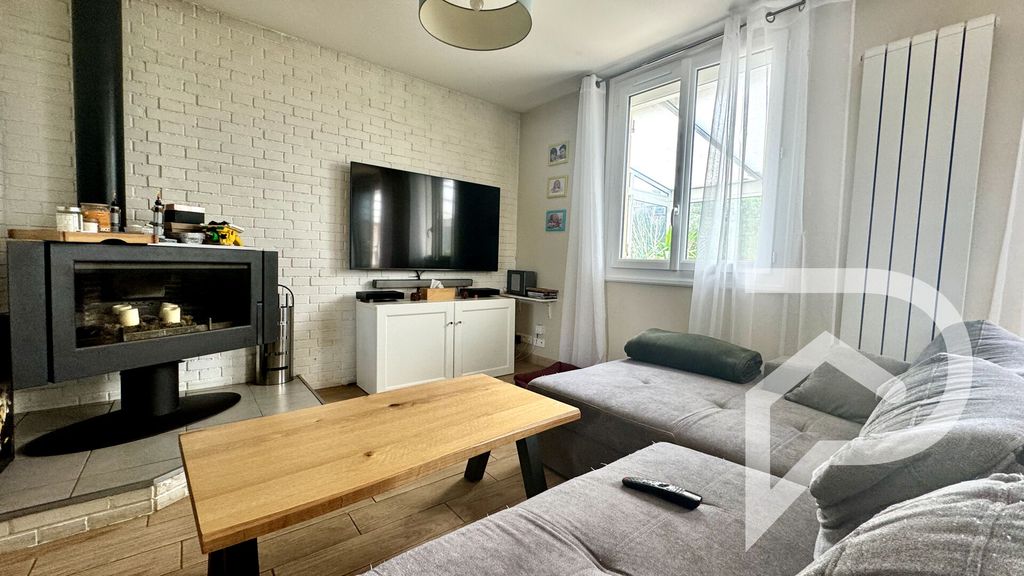 Achat maison à vendre 3 chambres 115 m² - Vaumoise