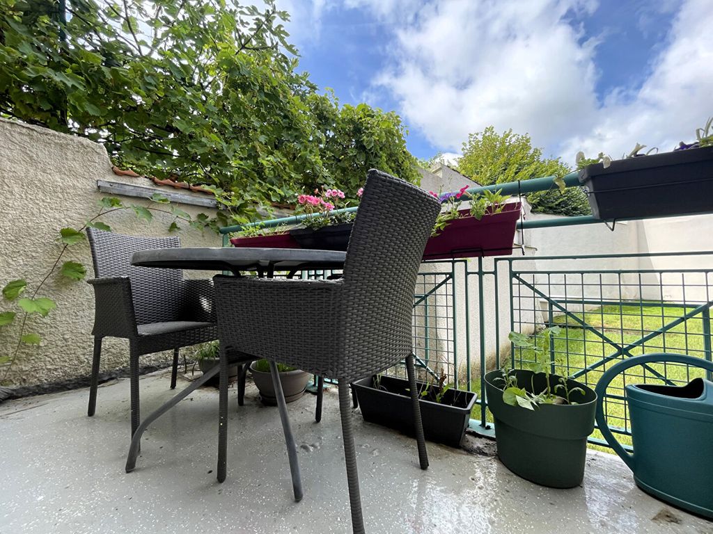 Achat appartement à vendre 2 pièces 45 m² - Sucy-en-Brie