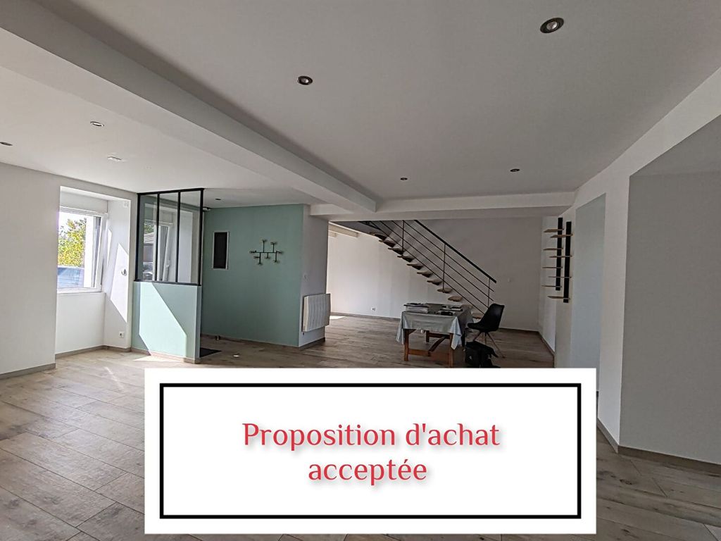 Achat maison à vendre 4 chambres 142 m² - La Bruffière