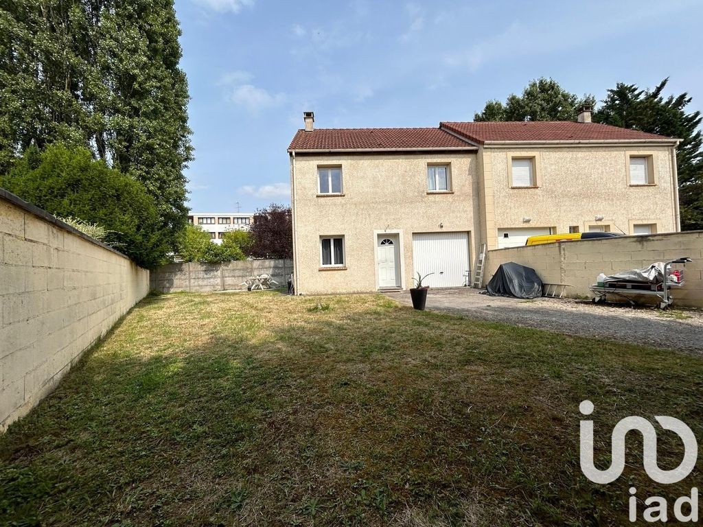 Achat maison à vendre 3 chambres 78 m² - Sainte-Geneviève-des-Bois