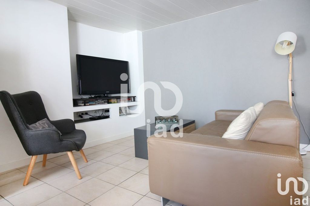 Achat appartement à vendre 2 pièces 55 m² - Coubron