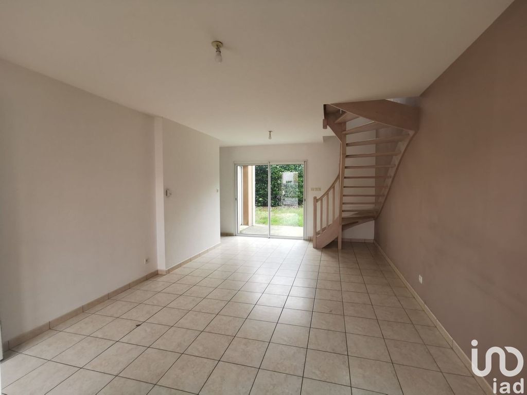 Achat maison à vendre 3 chambres 82 m² - Bellevigny