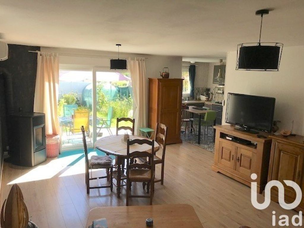 Achat maison à vendre 3 chambres 101 m² - Saint-Ciers-d'Abzac