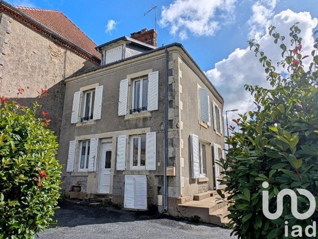 Achat maison à vendre 4 chambres 119 m² - Saint-Sébastien