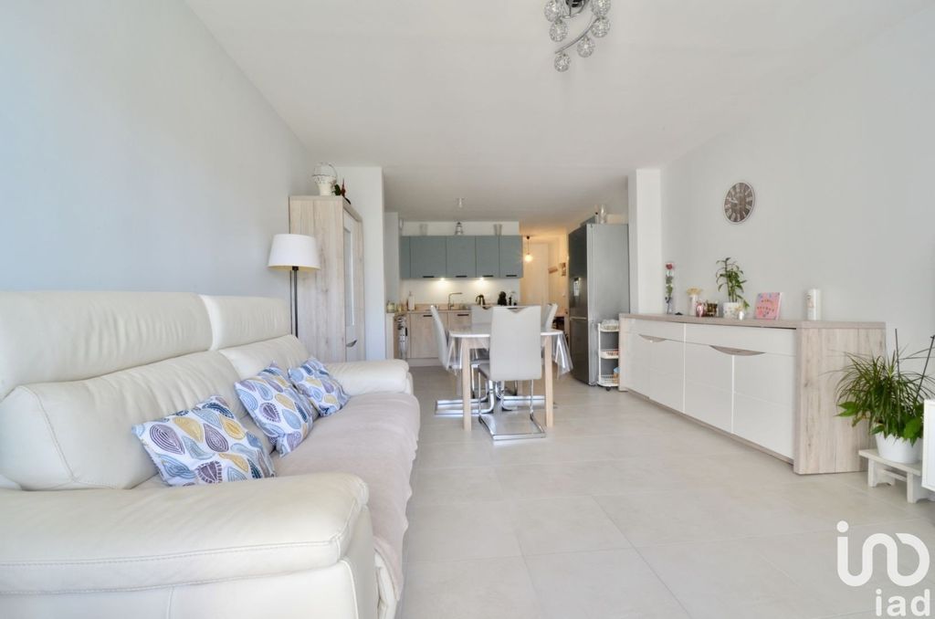 Achat appartement à vendre 3 pièces 70 m² - Cannes-Écluse