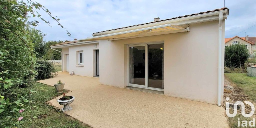 Achat maison à vendre 3 chambres 86 m² - Roches-Prémarie-Andillé