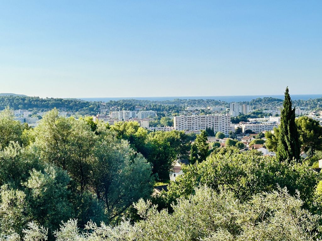 Achat maison à vendre 3 chambres 119 m² - Toulon