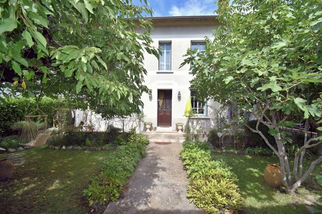 Achat maison à vendre 5 chambres 173 m² - Digne-les-Bains