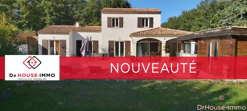 Achat maison à vendre 4 chambres 200 m² - Nans-les-Pins